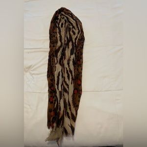 Animal print long scarf